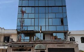 Hotel Calima Royal